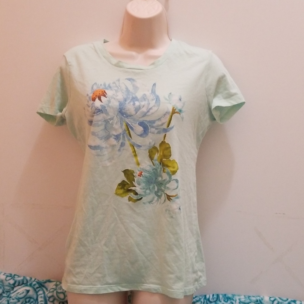 Old Navy Flower shirt